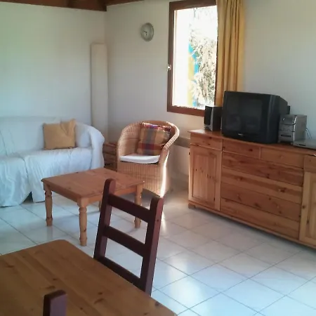Park Village Ocelandes * سان جوليان-أون-بورن